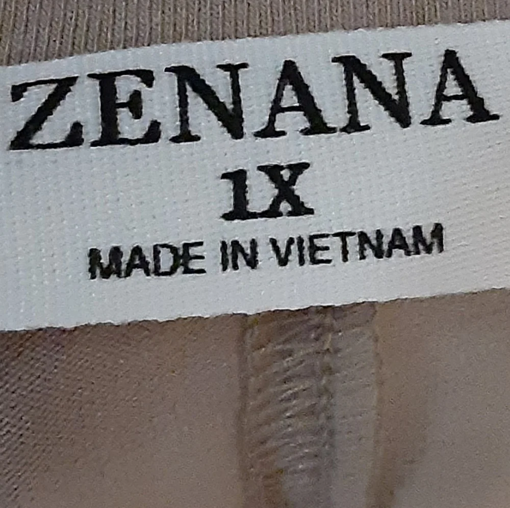 Zenana Top⚘1X⚘Adorable⚘EXCELLENT CONDITION SOLD - Picture 3 of 4